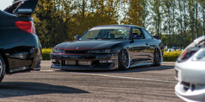 https://clubnissanarg.com.ar/revision-del-nissan-240sx-noticias